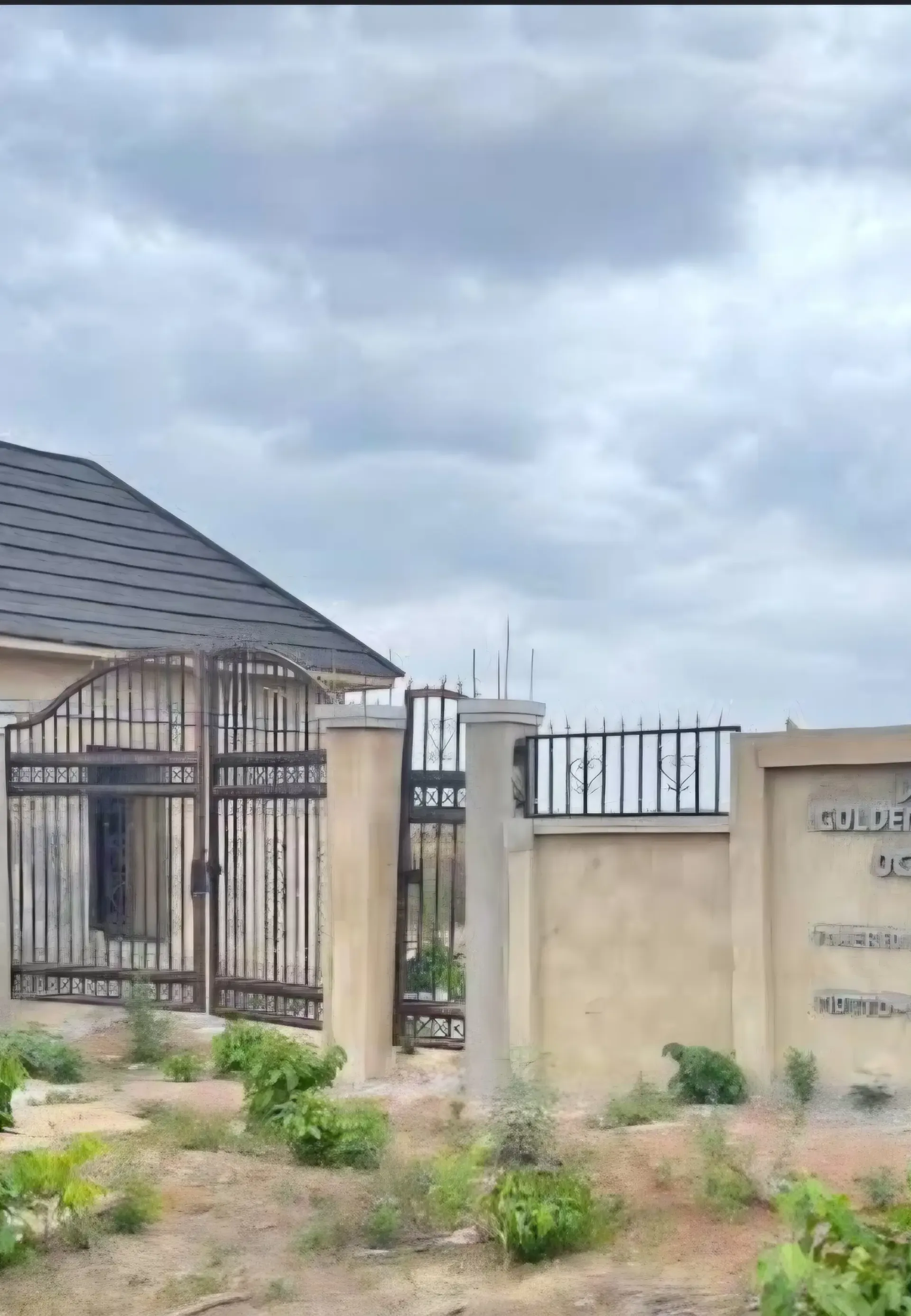 Finished house and gated compound at Deluxe Estate, Ogbeke Nike, Enugu